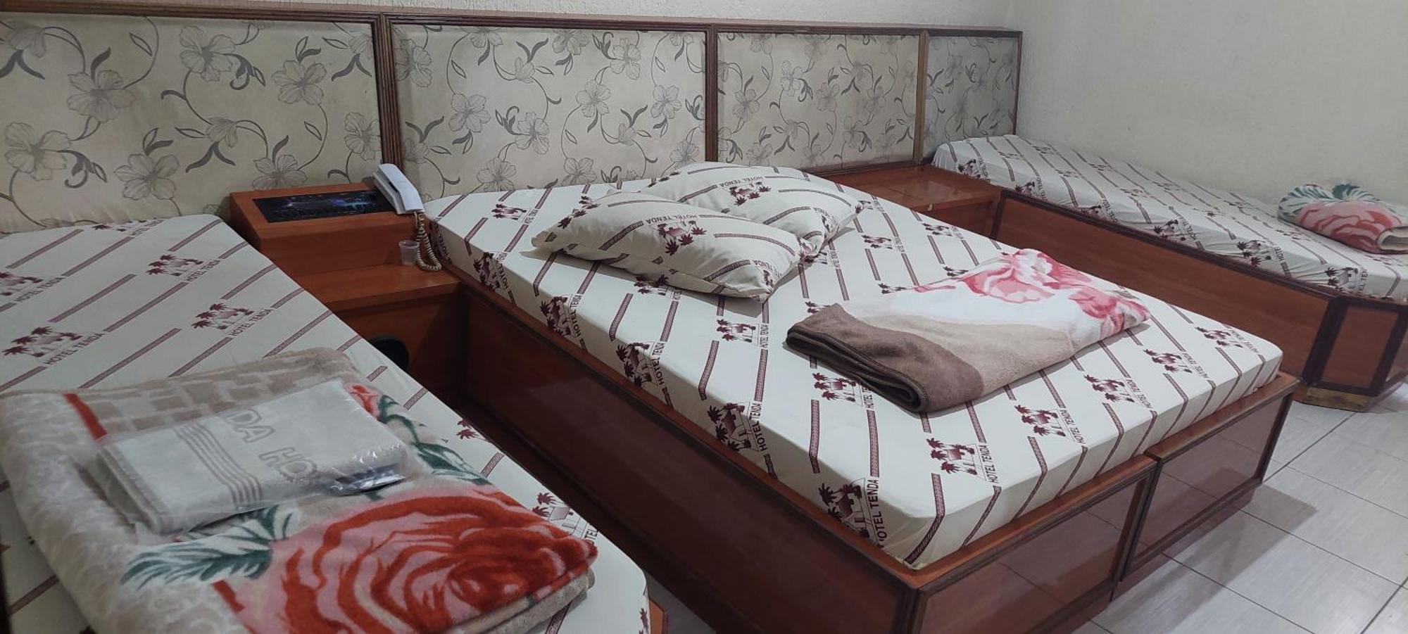 Hotel Tenda 2 瓜卢流斯 外观 照片