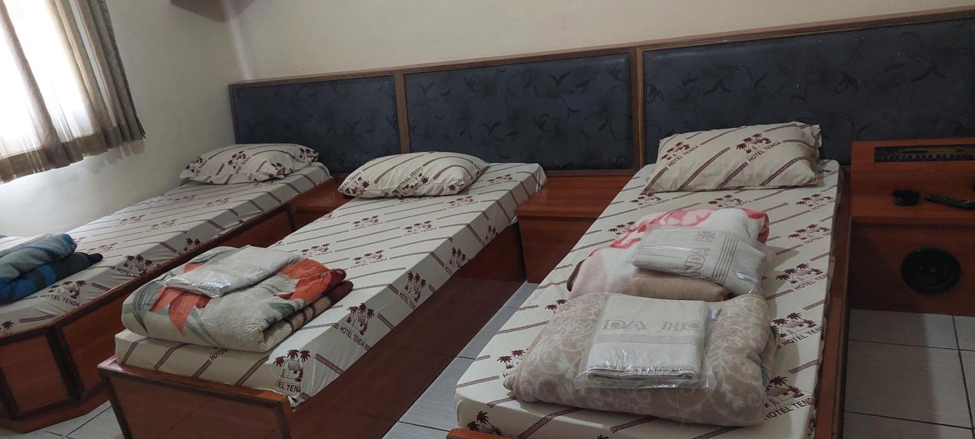 Hotel Tenda 2 瓜卢流斯 外观 照片